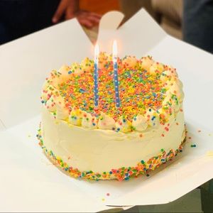 Meet your Posher, Abria